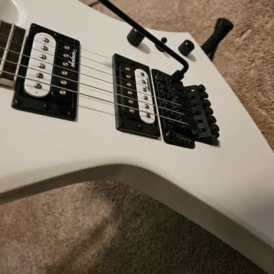Jackson JS Series JS32 Kelly with Amaranth Fretboard 2019 - Present - Snow White image 2