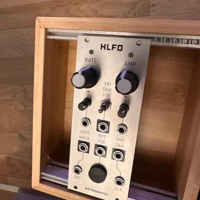 Retroaktiv HLFO haptik performance LFO FSR S&H eurorack module image 3