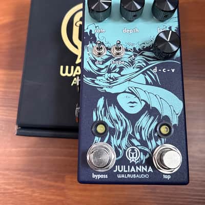 Walrus Audio Julianna Deluxe Chorus / Vibrato 2020 - Present - Blue image 1