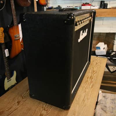 Marshall DSL40C 2-Channel 40-Watt 1x12" Guitar Combo 2012 - 2017 - Black image 2