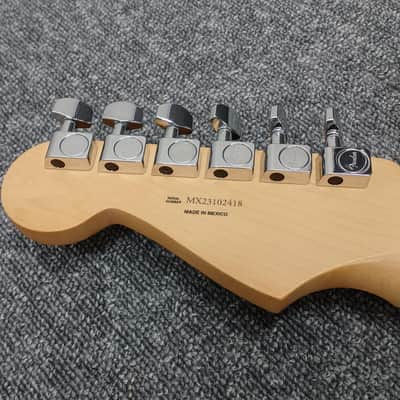 Fender Player Strat HSS MN PWT Electric Guitar - Versatile Sound image 8