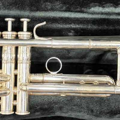 Yamaha Xeno Trumpet, Silver Finish, Gold Brass Bell, Model YTR8335RG image 1