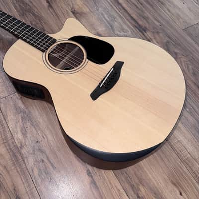 Furch Blue Deluxe GC-SW SPE 2024 - Satin natural image 8