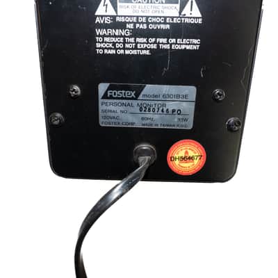 Fostex 6301B personal sized powered monitor with speaker out image 8