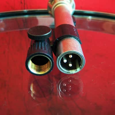 Vintage 1980's AKG D190ES dynamic cardioid microphone w clip & case Low Z 200 OHMS D1000E image 14