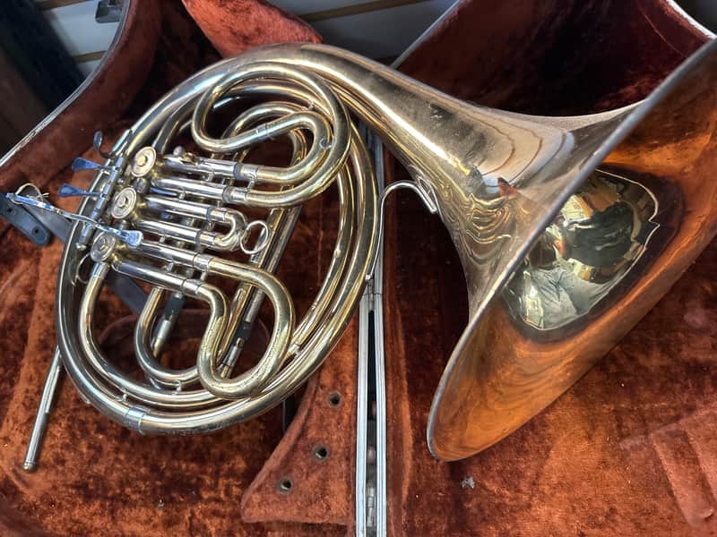 Olds Ambassador Horn 1966s - Brass image 1