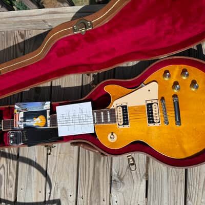 Gibson Les Paul Classic 2019 - 2023 - Honeyburst image 3