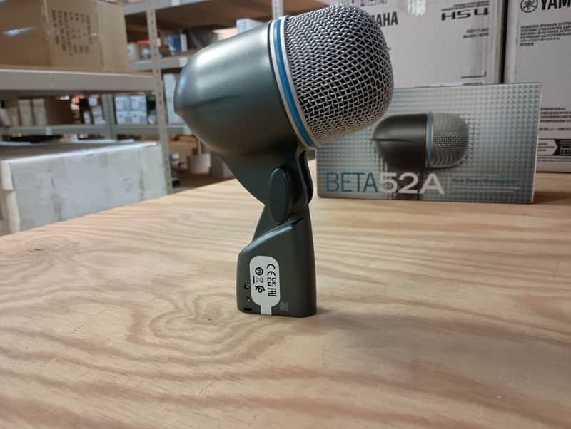 Shure BETA 52A Supercardioid Dynamic Bass Drum Microphone
