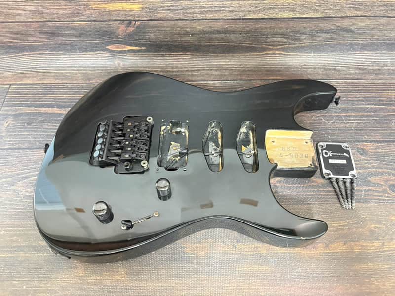 90s Charvel by Jackson DK-065-SSH Dinky Body Black w/Plate and Bridge MIJ image 1