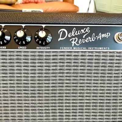 Fender Tone Master Deluxe Reverb 2-Channel 22-Watt 1x12" Digital Guitar Combo 2019 - Present Black image 6