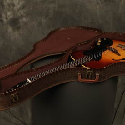 all original 1965 Gibson ES-120T Sunburst wide nut width image 23