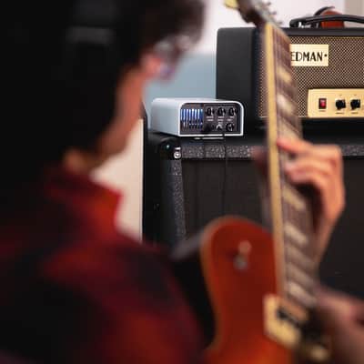 Two notes / Captor X + /  Compact Reactive Load Box (8Ω), Attenuator, DynIR Cab Sim, IR Loader & Stereo Expander / A-Stock image 24