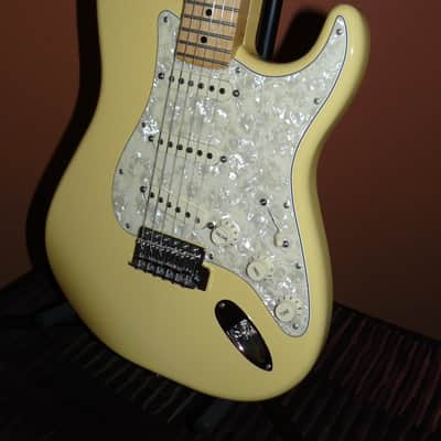 Fender Stratocaster Deluxe Road House 2014 - Gloss image 9