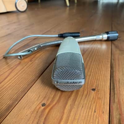 Sennheiser MD 421-2 Cardioid Vintage Dynamic Microphone 1960s - 1970s - White image 2