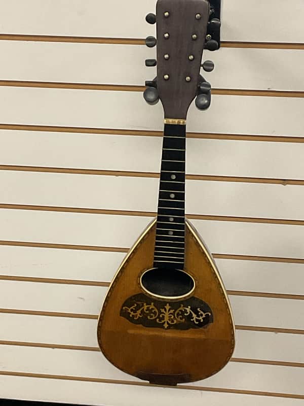 Vintage Mandolin Roundback image 1