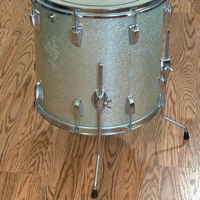 Vintage 1968 Ludwig 16" Floor Tom Silver Sparkle white Interior for drum set image 6