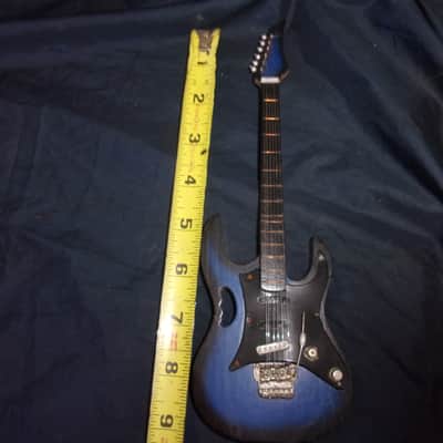 PICK 1 High Detailed Mini 10" Wood Electric Guitar Strat RG SG Tele LP Mocking Bird image 3