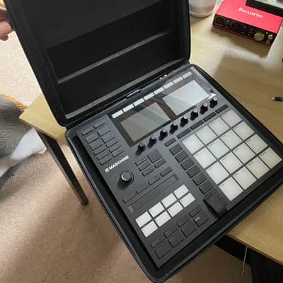 Native Instruments Maschine MK3 - Excellent Condition + Hardshell Case image 2