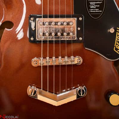 GRETSCH G2622 Streamliner Center Block Double-Cut with V-Stoptail Laurel Fingerboard, Broad’Tron BT-3S Pickups Copper Metallic image 2