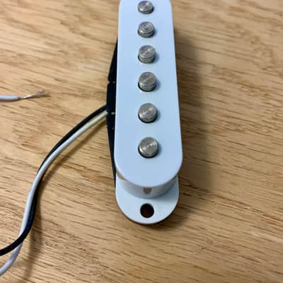 Single Coil Pickup with Screws & Springs (Squier Bullet Strat) image 2