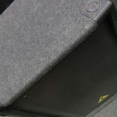 Behringer Eurolive B1520 15" 2-way 200W PA Passive Speaker image 3