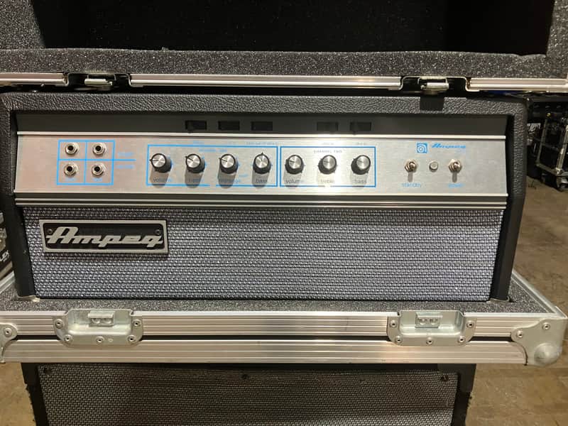 Ampeg SVT-VR Classic 300w Head USA Made 2006/2007 w/flight case image 1