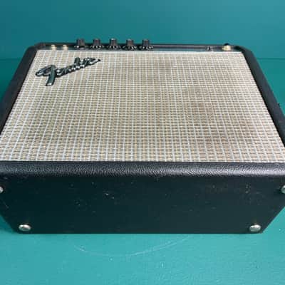 Vintage Fender Vibro Champ 6-Watt 1x8" Guitar Combo 1970 - 1980 image 8