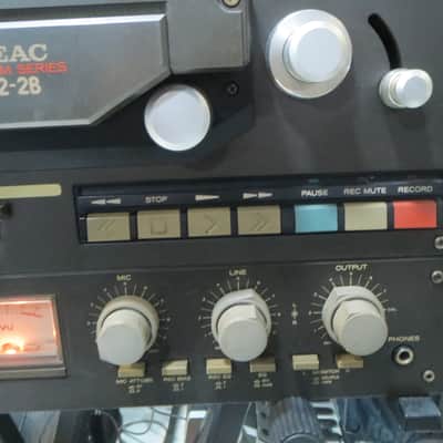 TEAC Tascam 32-2B Stereo Tape Deck - 2 Track - 15 ips - 10.5 inch Reel to Reel Recorder image 6