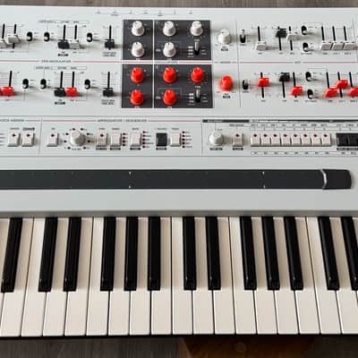 UDO Audio Super Gemini 20-Voice 61-Key Bi-Timbral Synthesizer 2023 - Present - Silver image 1