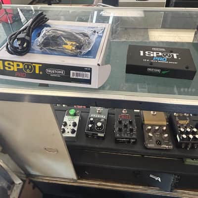 Truetone 1 SPOT PRO CS6 6-output low-profile isolated guitar pedal power supply image 1