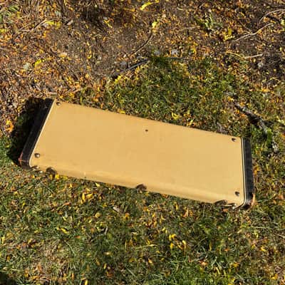 1963-1964 Fender Stratocaster Case - White Cookies and Cream image 5