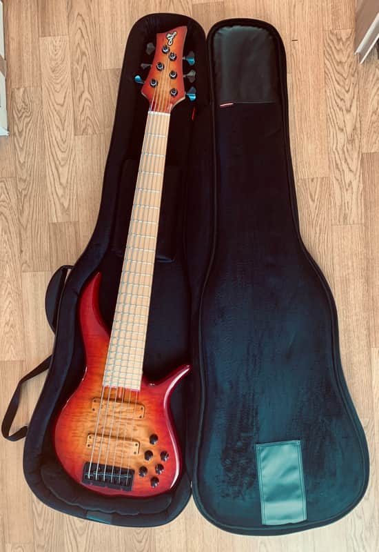 F Bass BN6 (12/09) - Auburn Burst image 1