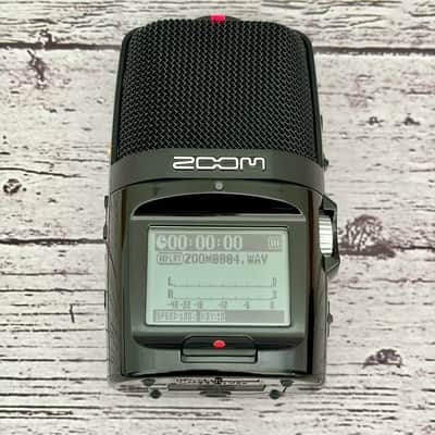 Zoom / H2n Handy / Multi-track Field Recorder Bundle with APH-2n Accessory Pack image 1