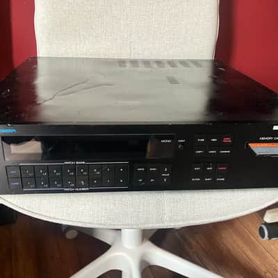 Roland D-550 Linear Synthesizer - 100V Japan Model