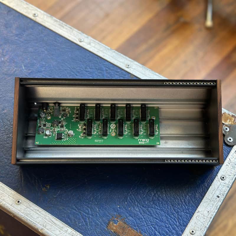 Moog 60HP Eurorack Case - Powered image 1
