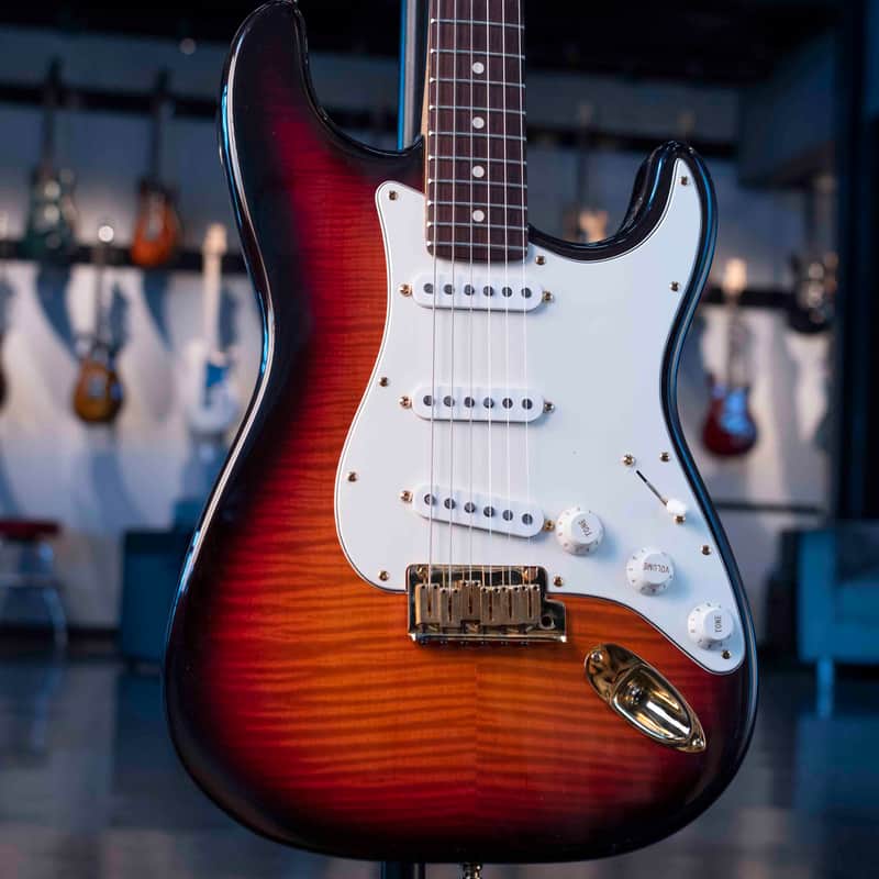 Fender 50th Anniversary American Stratocaster Quilted Maple