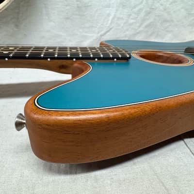 Fender American Acoustasonic Jazzmaster Guitar with Gig Bag 2021 - Ocean Turquoise / Ebony fingerboard image 19