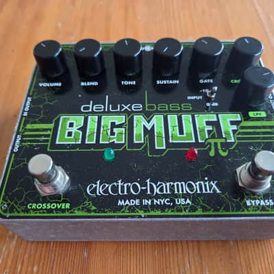 Electro-Harmonix Deluxe Bass Big Muff Pi Distortion / Sustainer 2012 - Present - Black / Green image 2
