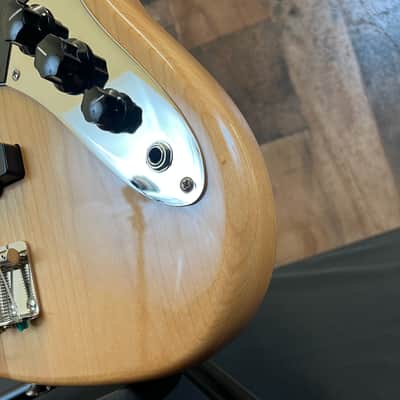 Fender Classic Vibe 70's Jazz Bass 2020 - Natural image 23