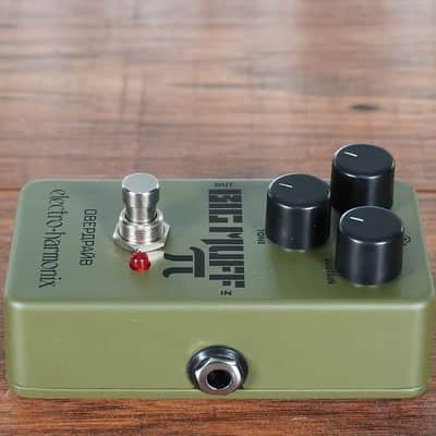 Electro-Harmonix EHX Green Russian Big Muff Distortion Sustainer Guitar & Bass Effect Pedal image 4
