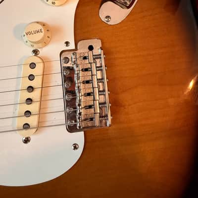 Fender American Vintage II '57 Stratocaster 2022 - Present - 2-Color Sunburst image 10
