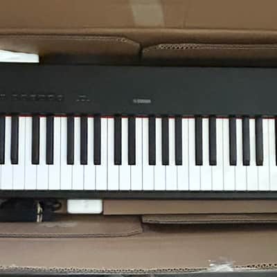 Yamaha P-225 88-key Digital Piano 2023 - Present - Black image 7