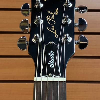 Gibson Les Paul Studio in Wine Red 2022 w/Padded Bag image 11
