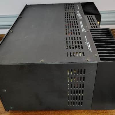 Adcom GFA5555 II amplifier in excellent condition - 1980's image 4