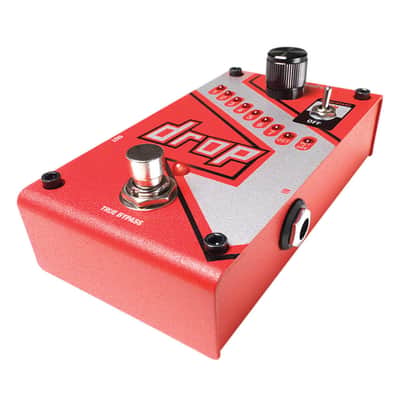 Mint KMC DigiTech DROP The Drop Polyphonic Drop Tune Pedal Bundle w/2x Strukture S6P48 Woven Right Angle Patch Cables, 12x Guitar Picks and Liquid Audio Polishing Cloth image 6
