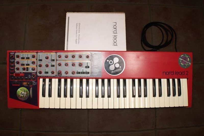 Nord Lead 2 Red image 1