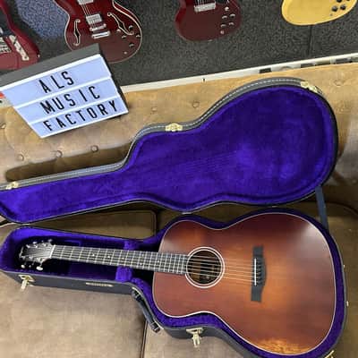 Gretsch G6296 Case ( Classical / Parlor / Orchestra /Dobro ) Made in Canada image 3