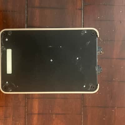 Universal Audio Golden Reverberator 2021 - Present - Gold image 2