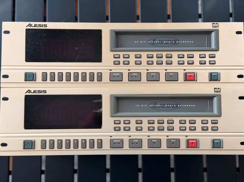 Alesis LX20 ADAT Type II 20-Bit Digital Audio Recorder (Sync Pair