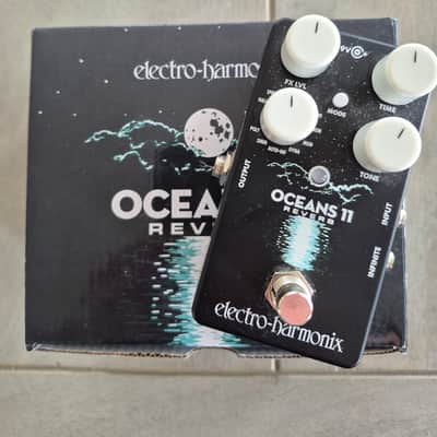 Electro-Harmonix Oceans 11 Reverb 2018 - Present - Black image 1